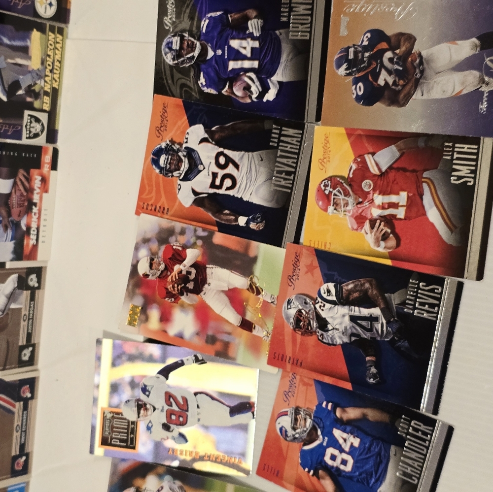 NFL Football Card Collection Set - Picture 5 of 16